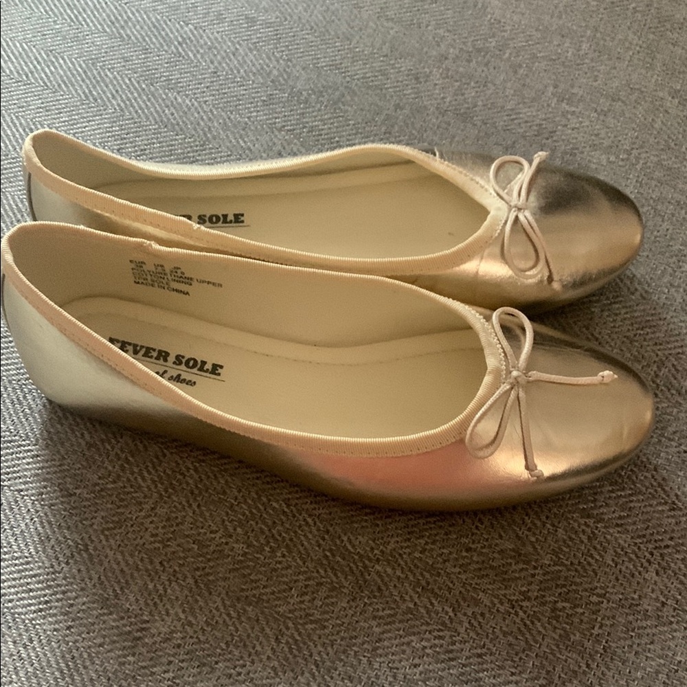 Flexi Gold Flats with Bow Detail